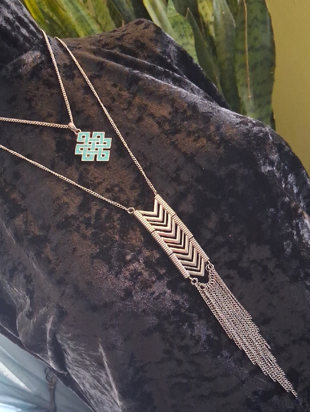 Silver-Tone Turquois Inlay Layered Chevron Fringe Necklace Pendant.20 & 30 In L